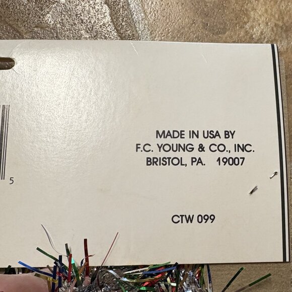 Vintage 1990's Young Craft tinsel Garland lot of two NOS - Picture 6 of 6